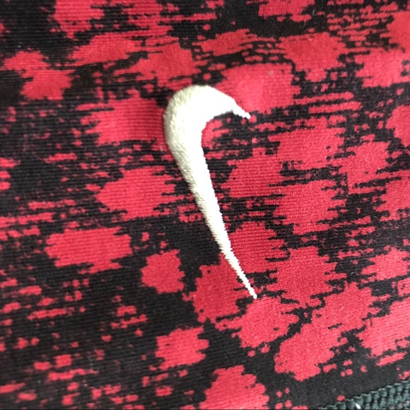 Red snake print Nike Dri fit leggings 🐍 - Picture 2 of 5